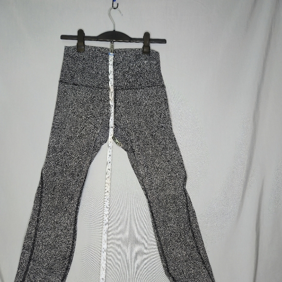 Lululemon Wunder Under High Rise Crop Luxtreme Black/gray Size 10 - Picture 3 of 9